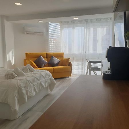 Estudio Amalfi Torre Del Mar Esterno foto